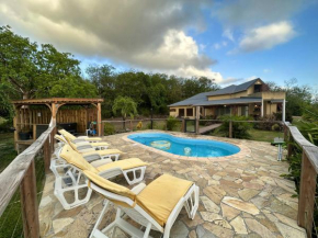 Maison conviviale à Deshaies avec piscine partagée 120 m²